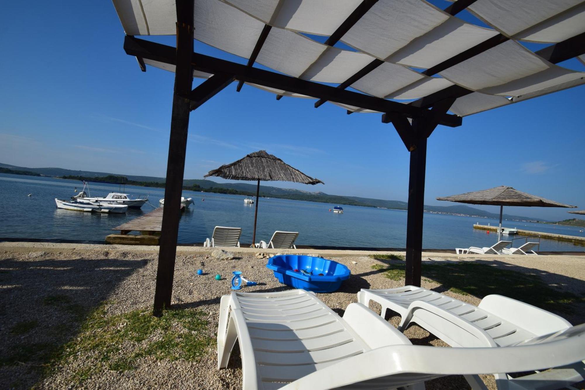 Euroholiday apartments Turanj Exterior foto