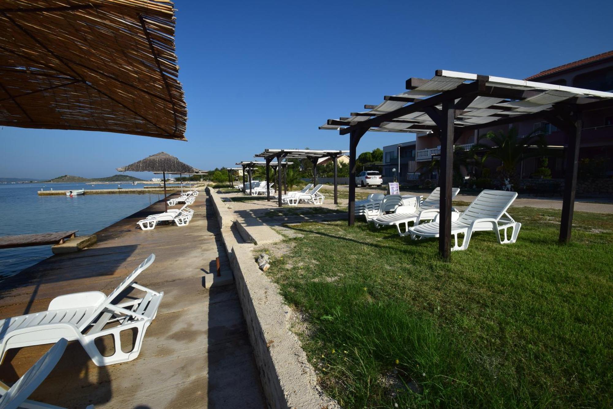 Euroholiday apartments Turanj Exterior foto